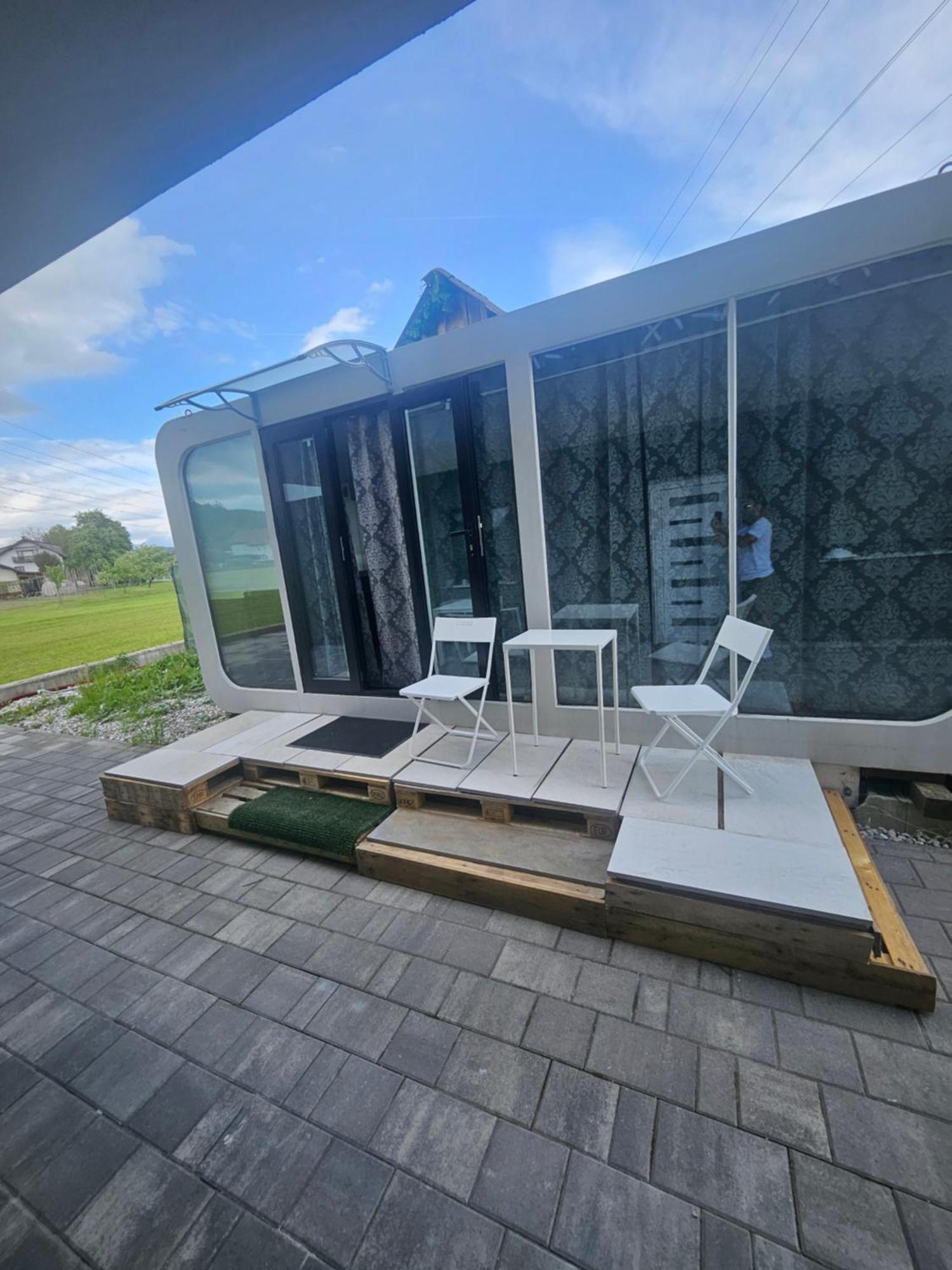 Mobile House Rest Area *
